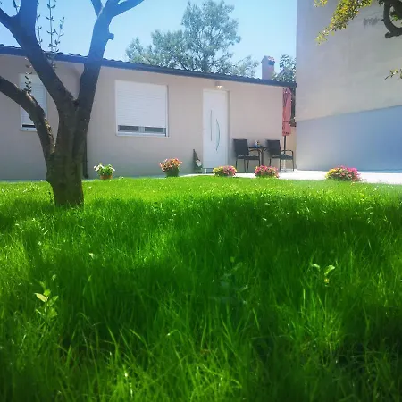Tara Apartment