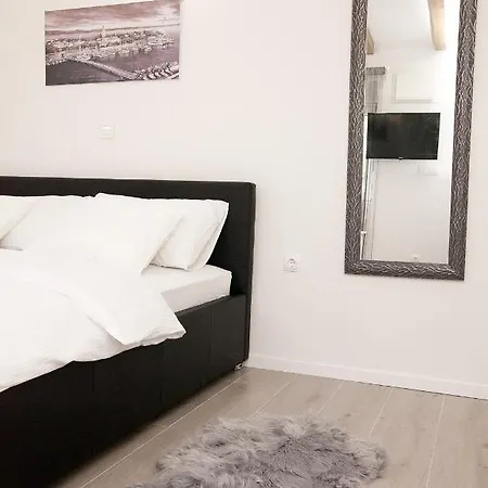 Apartment Tara